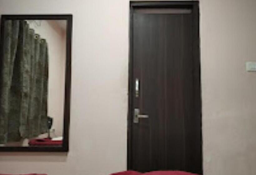 Отель Jai Palace Wardha