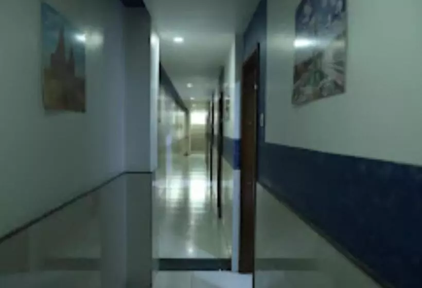 ホテル Kewal Inn Jalgaon
