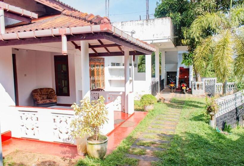 فندق Murphy Cave