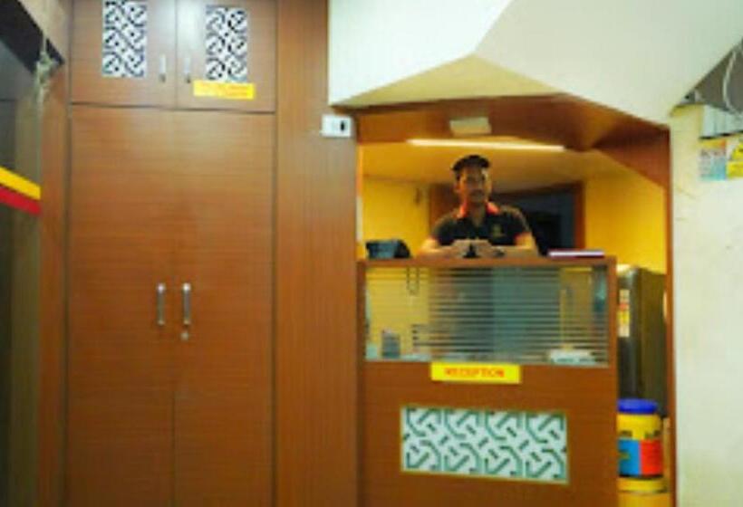 Hotel Ratan Deluxe, Miraj