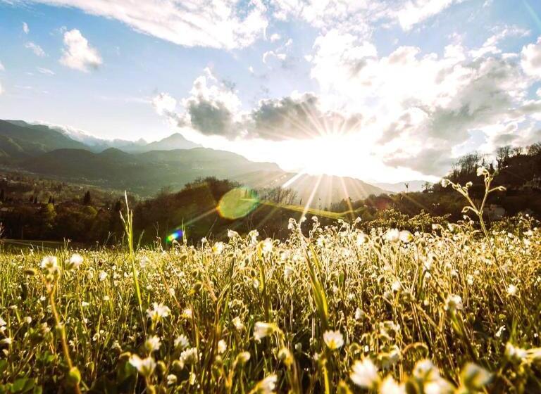 בית מלון כפרי Surrounded By Tuscan Nature In Barga, Breakfast Included