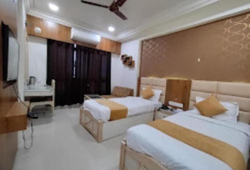 Hotel Venus International