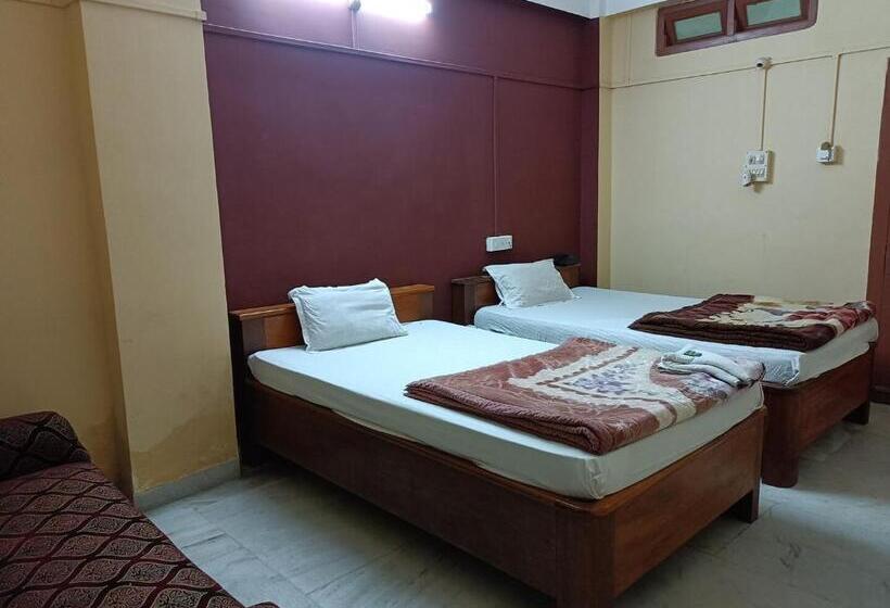 בית מלון כפרי Yuvraj Palace