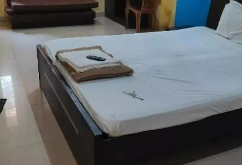 Hotelli Z Square Bicholim Goa