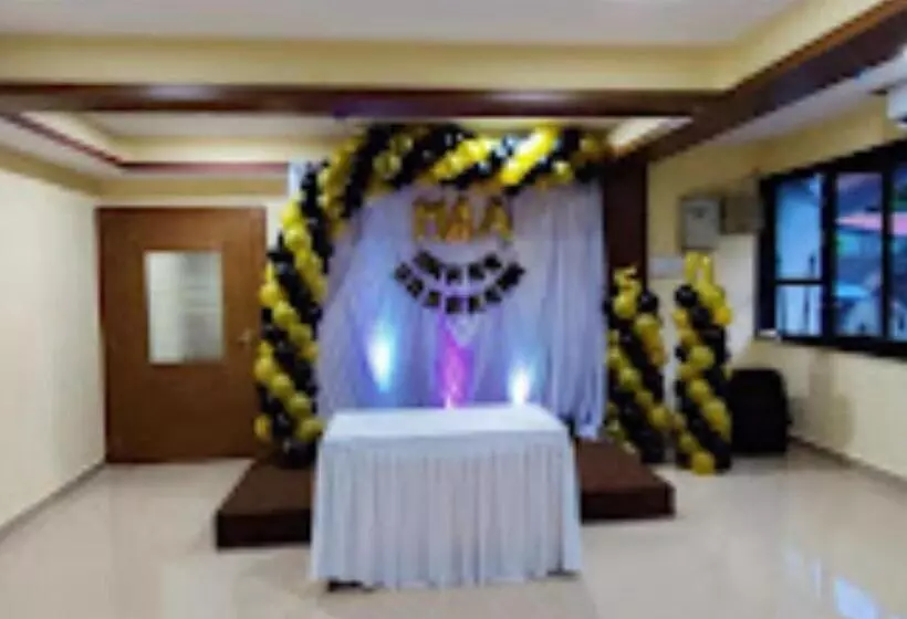 Hotelli Z Square Bicholim Goa
