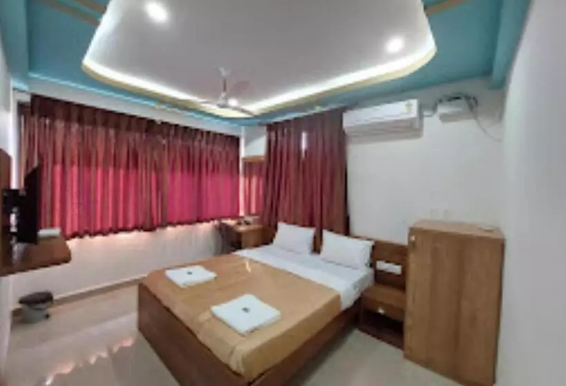 Hotelli Z Square Bicholim Goa
