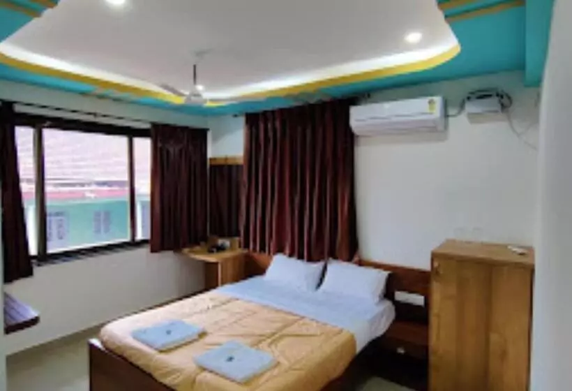 Hotelli Z Square Bicholim Goa