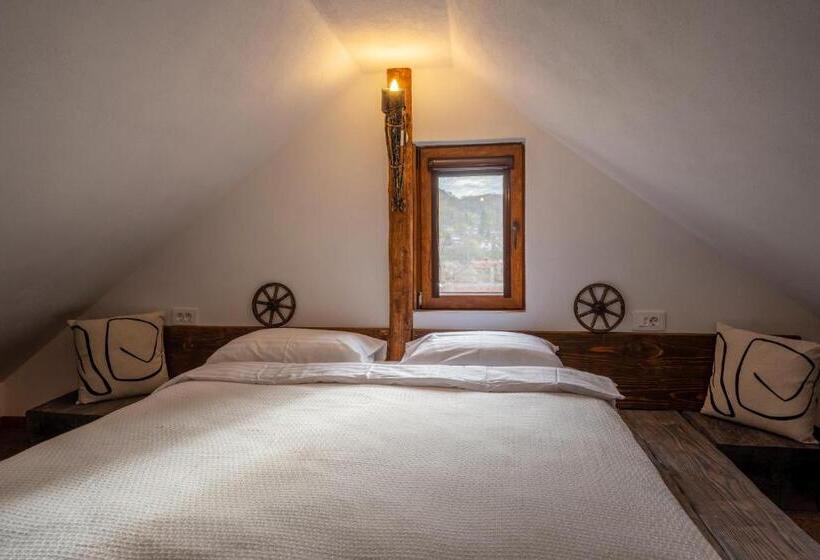 بنسيون Casa Maya Transilvania