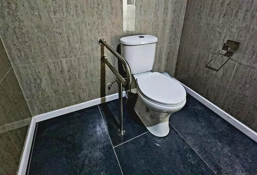 ペンション Hostal Ostello Amadeus