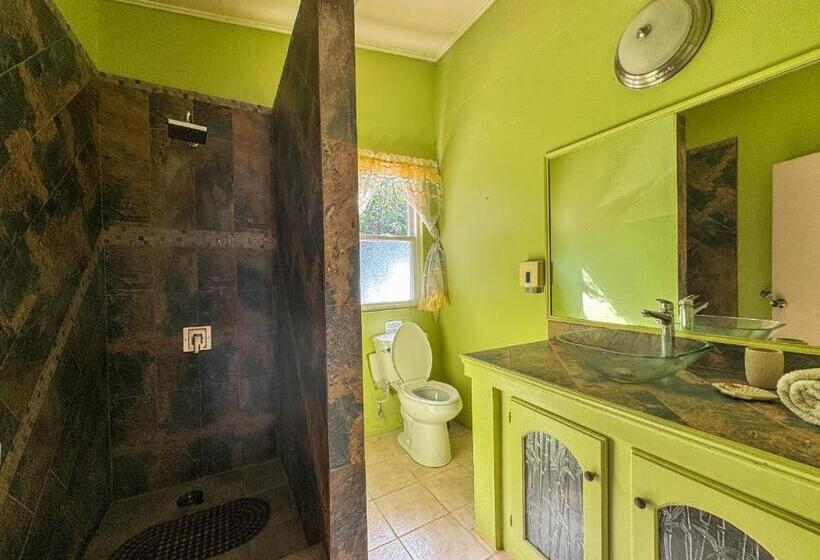 پانسیون Unforgettable Villa