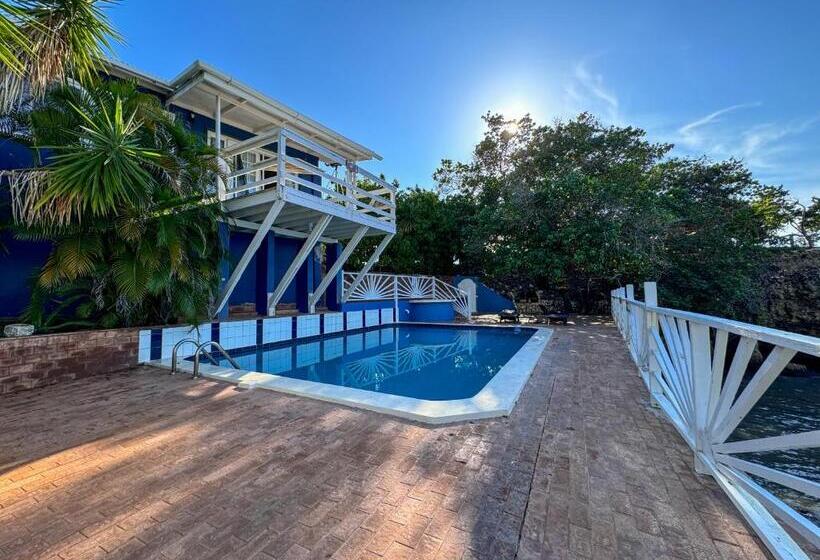 پانسیون Unforgettable Villa