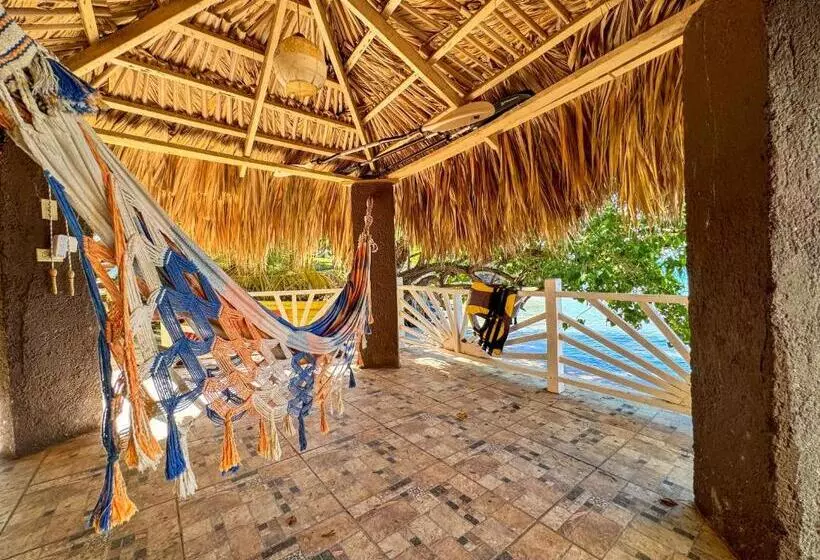پانسیون Unforgettable Villa