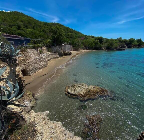 پانسیون Unforgettable Villa