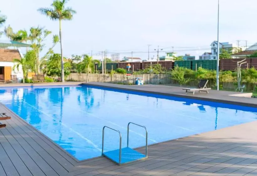 استراحتگاه Lumiere Family Village Dong Tac