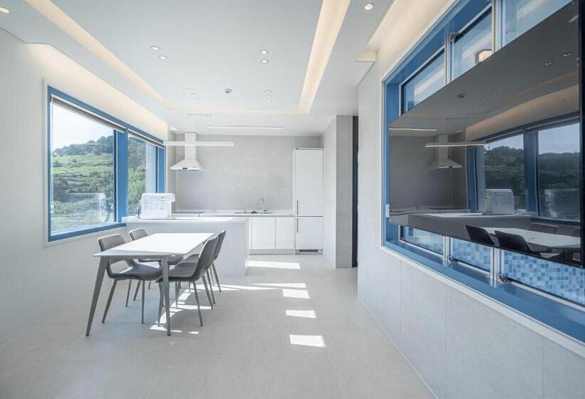 リゾートホテル Yeosu Blueara Premium Pool Villa