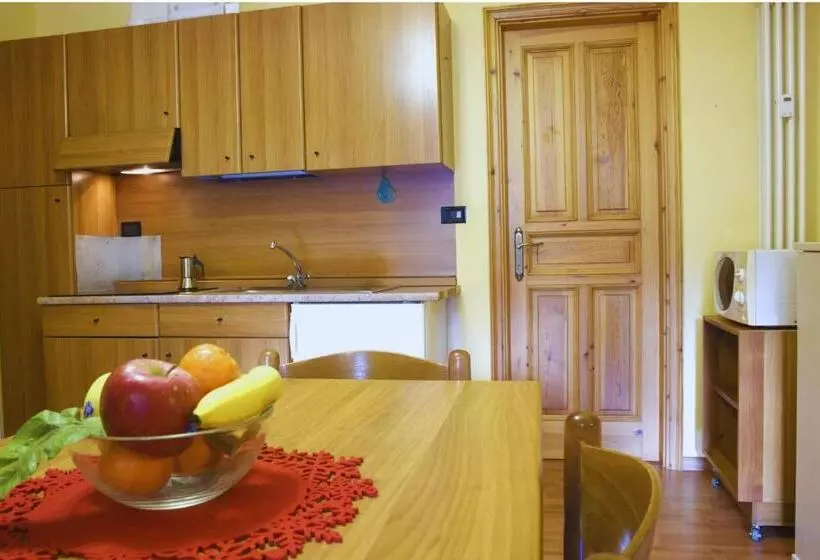 5 Minutes From Monterosa Ski, Small Cottage