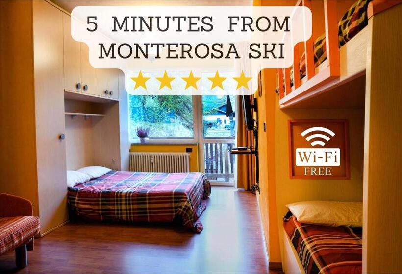 5 Minutes From Monterosa Ski, Small Cottage