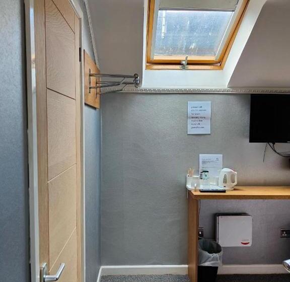 호스텔 24 7 Express