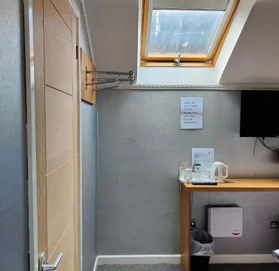 هاستل 24 7 Express