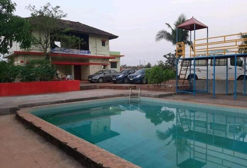 Bed and Breakfast Arihant Resort