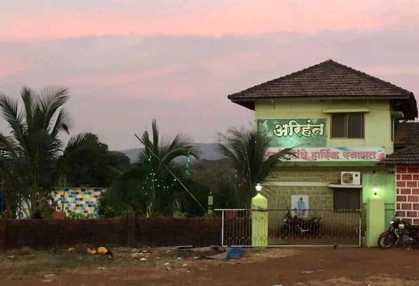 Bed and Breakfast Arihant Resort