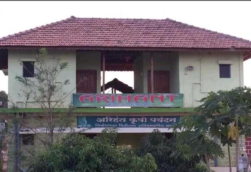 Bed and Breakfast Arihant Resort