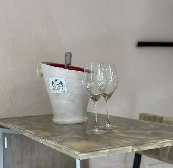 Aamiaismajoitus (B&B) La Chicca Incastonata