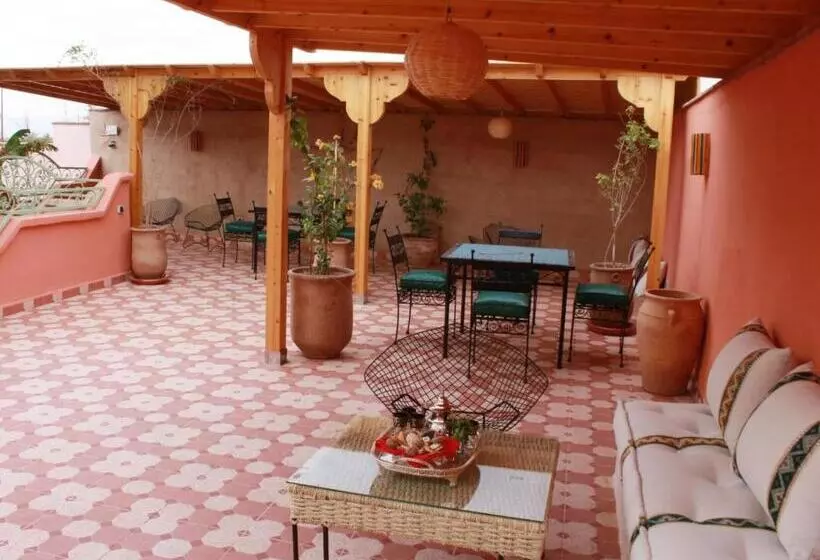 Aamiaismajoitus (B&B) Riad Tania Mozaik