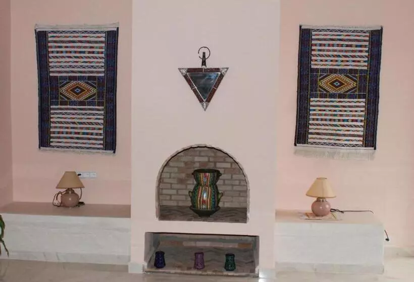 Aamiaismajoitus (B&B) Riad Tania Mozaik