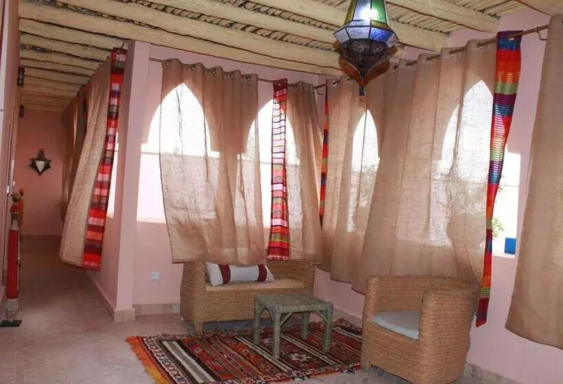 Aamiaismajoitus (B&B) Riad Tania Mozaik