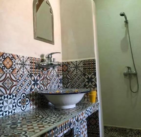 Aamiaismajoitus (B&B) Riad Tania Mozaik