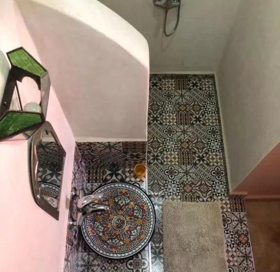 Aamiaismajoitus (B&B) Riad Tania Mozaik