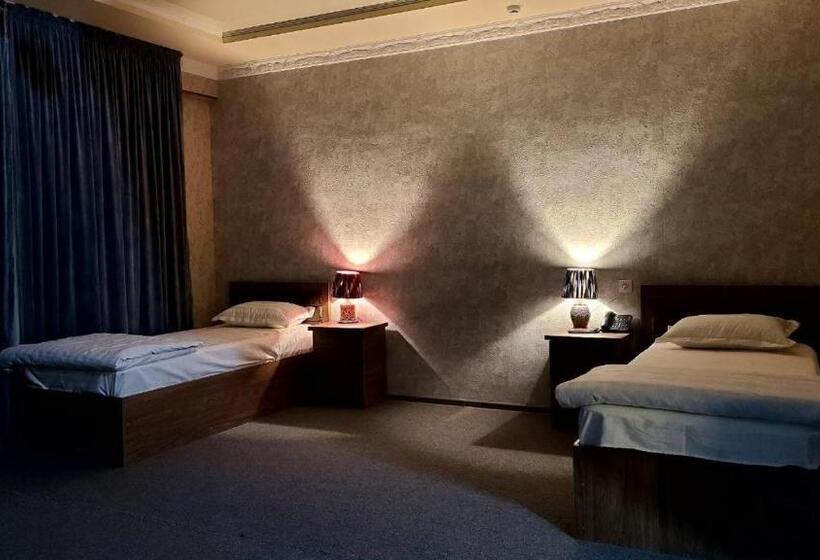 فندق Chinor Plus