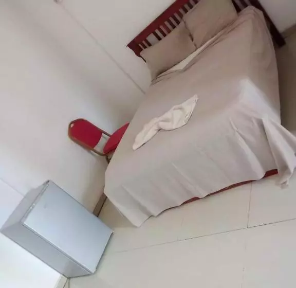 カプセルホテル Guest House Dos Amigos