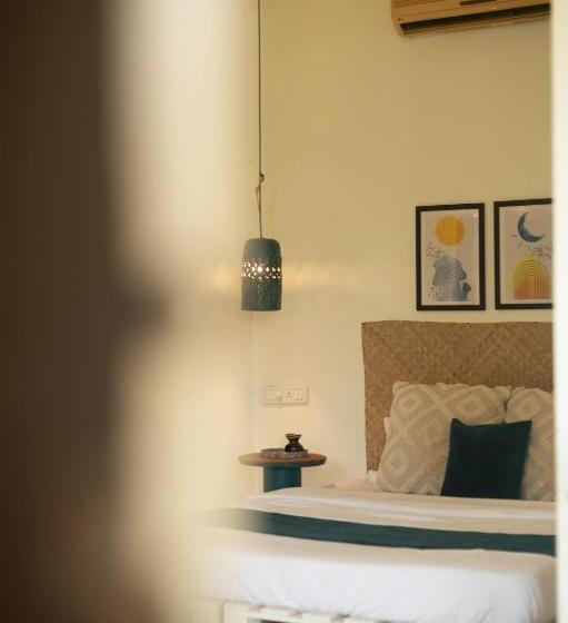 胶囊酒店 Zente Cafe & Stays