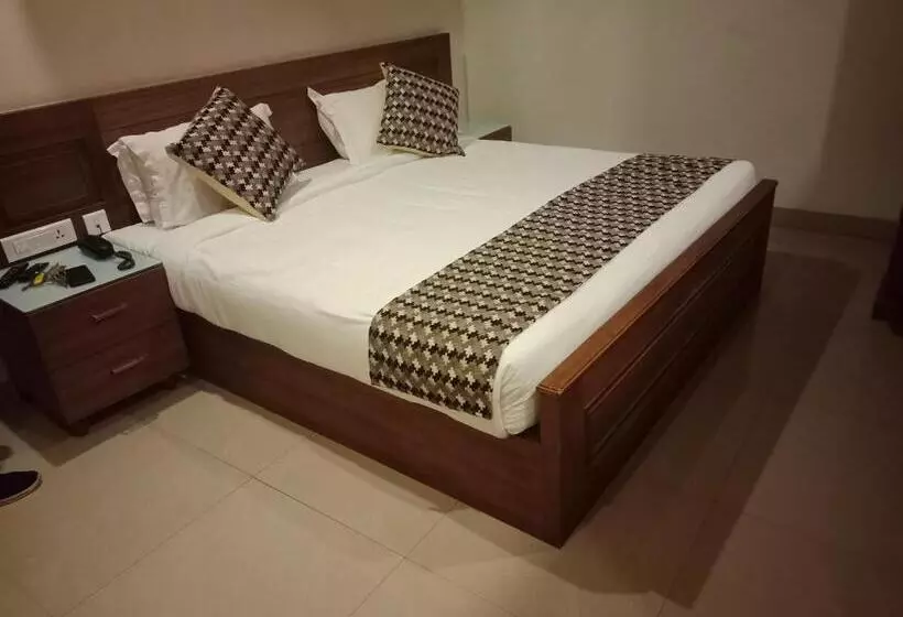 Hotelli Golden Palace