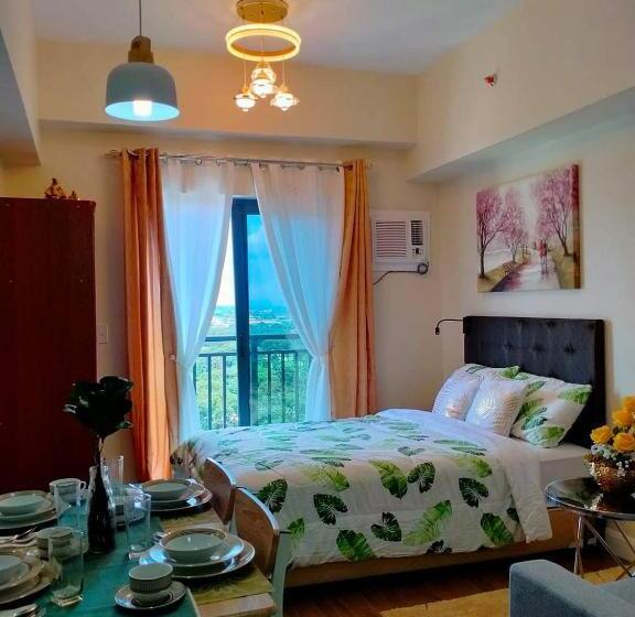 בית מלון כפרי Grand Residences Unit 1805