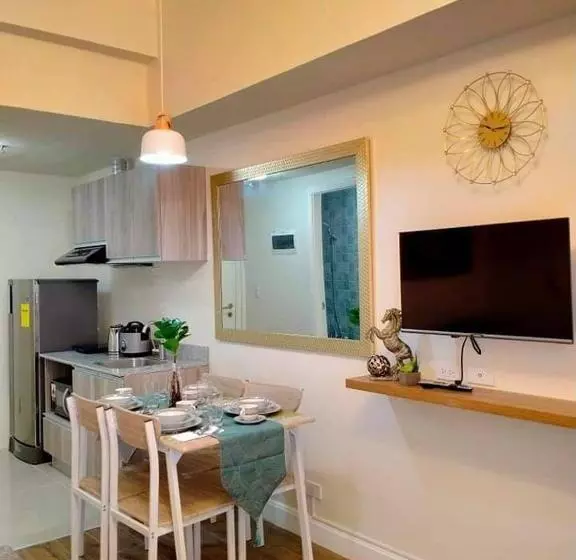 هتل Grand Residences Unit 1805
