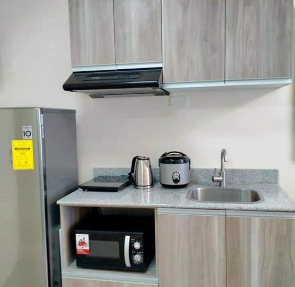 בית מלון כפרי Grand Residences Unit 1805