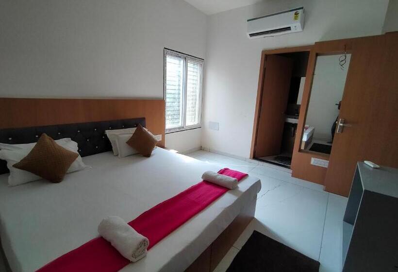 Hotel Mahadev Paradise