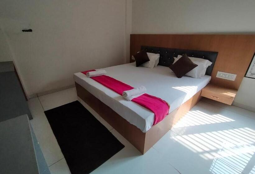 Hotel Mahadev Paradise