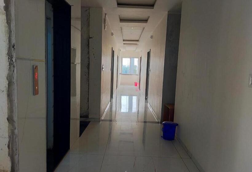 Hotel Mahadev Paradise