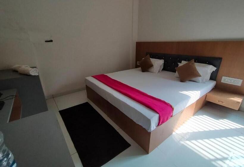 Hotel Mahadev Paradise