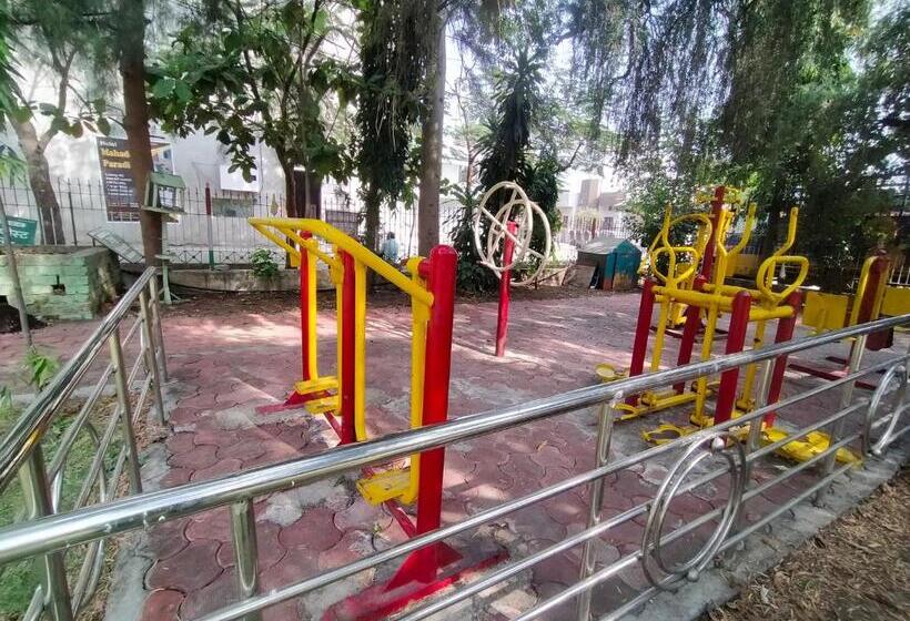 Hotel Mahadev Paradise