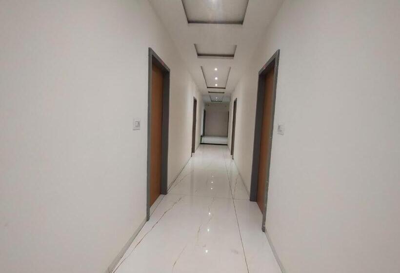 Hotel Mahadev Paradise