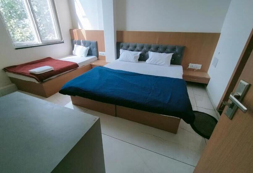 Hotel Mahadev Paradise