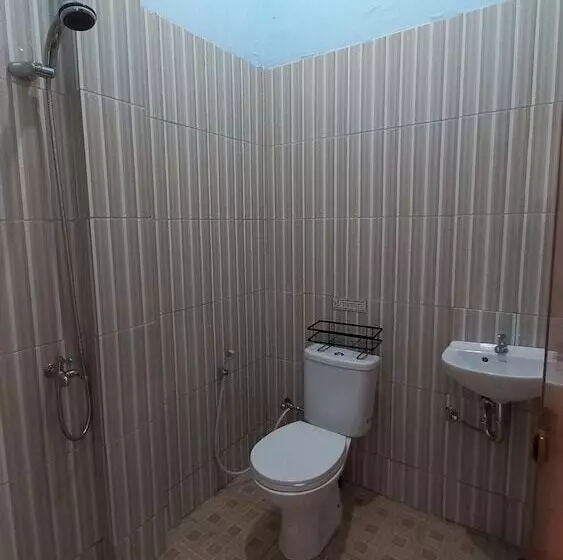 Hotelli Oyo 93325 Bagus Jaya Syariah