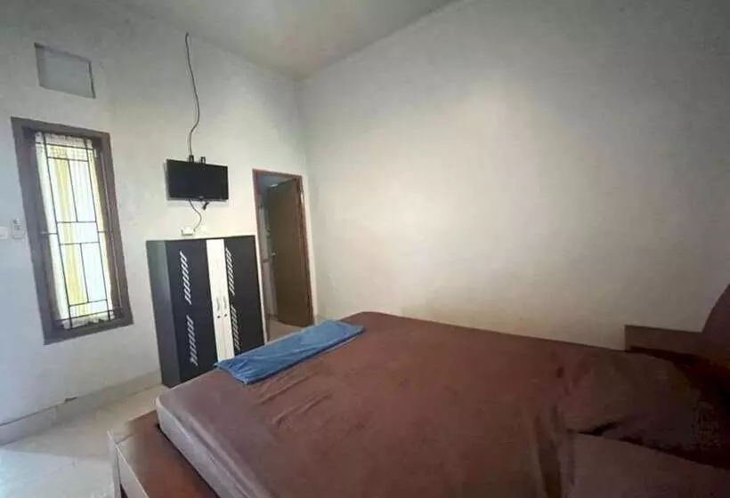 Hotelli Oyo 93325 Bagus Jaya Syariah