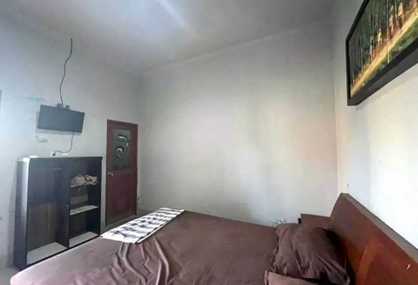Hotelli Oyo 93325 Bagus Jaya Syariah