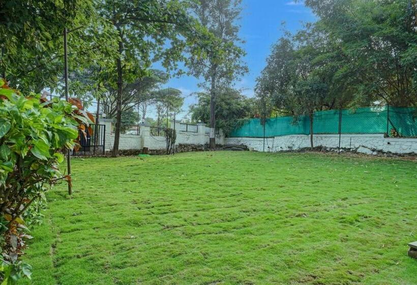 בית מלון כפרי Oyo Sai Lodge